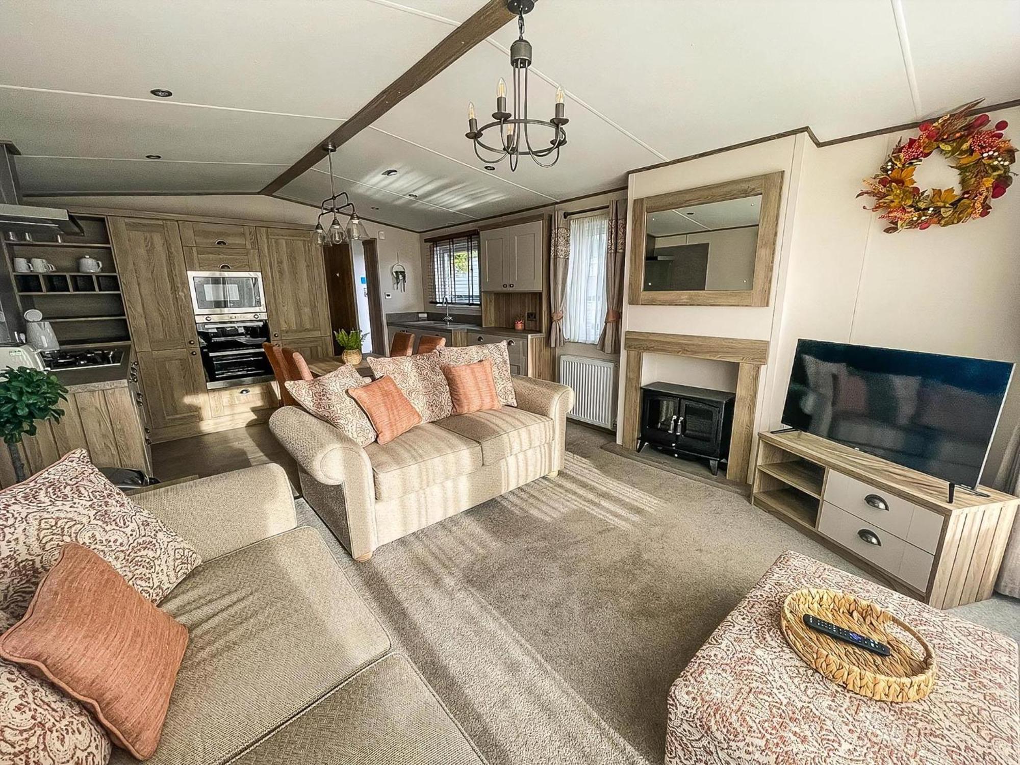 Stunning 8 Berth Caravan With Decking At Kessingland Beach Ref 90017D Benacre Exteriör bild